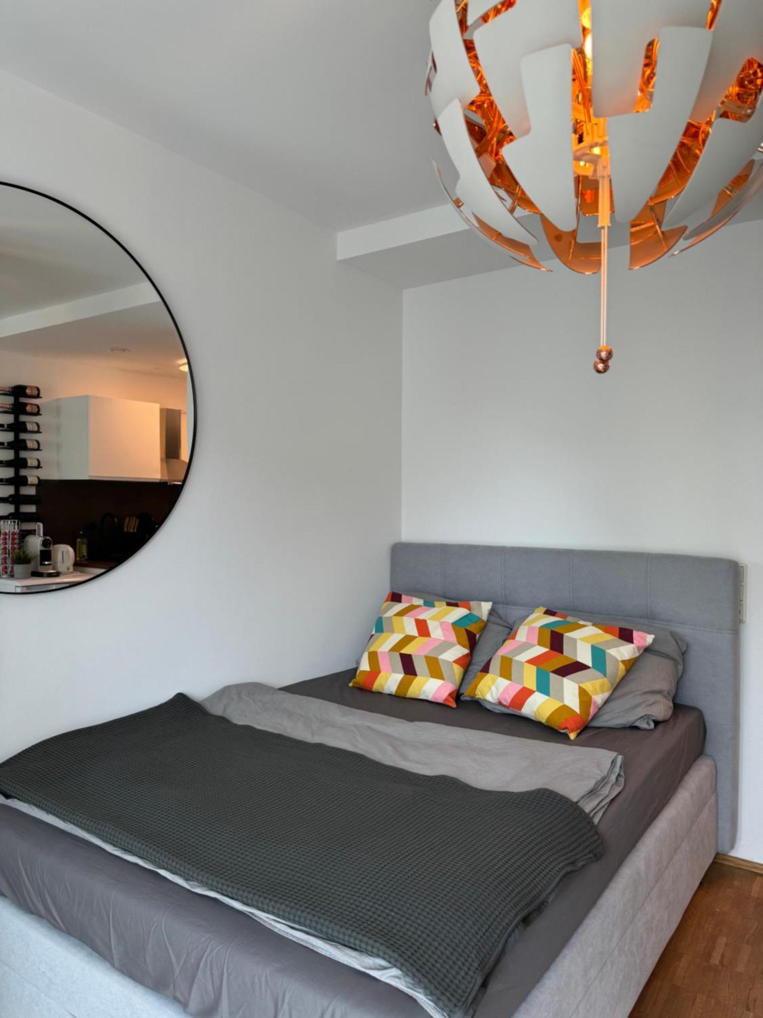 Moderne Ferienwohnung Mit Terrasse Würzburg Eksteriør billede